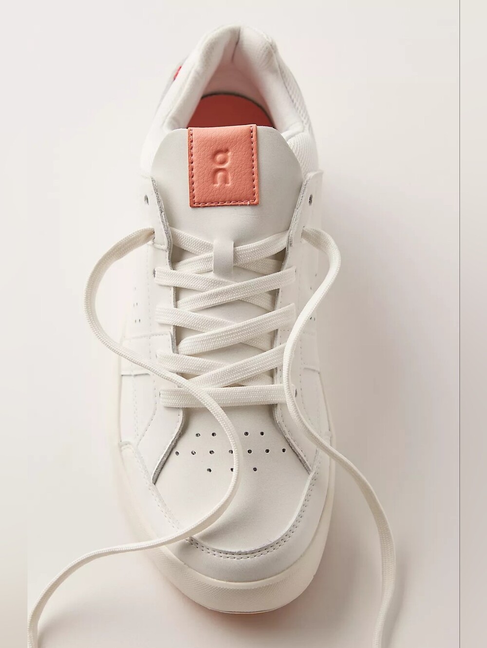 On Running The Roger Clubhouse Tennis Shoe